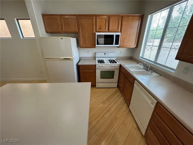 $1,795 | 5246 Coral Ribbon Avenue, Las Vegas, NV 89139