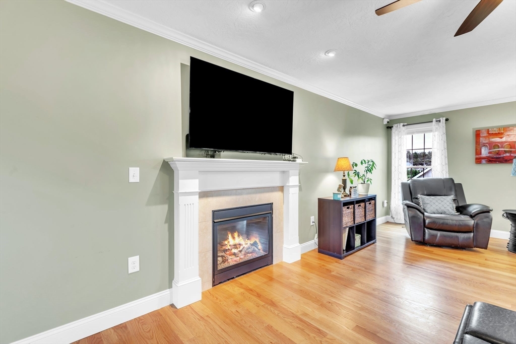 253 Montgomery Road Westfield, MA 01085 - Photo 7 of 41 Gallery Image 7