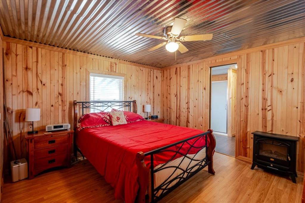 2334 San Bar Road, Unit 71 Graford, TX 76449 - Photo 17 of 40 Primary bedroom with primary bath