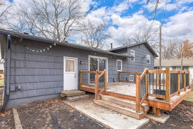 $375,000 | 9105 Reeder Drive, Overland Park, KS 66214