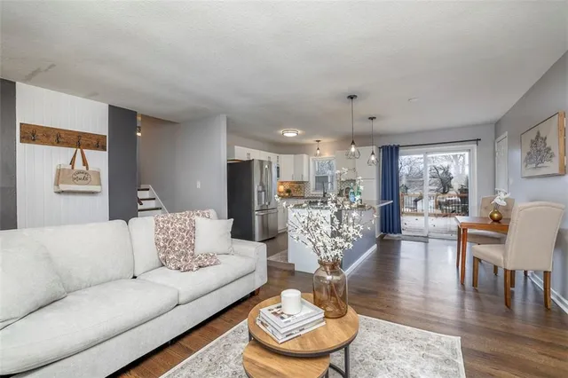 $375,000 | 9105 Reeder Drive, Overland Park, KS 66214