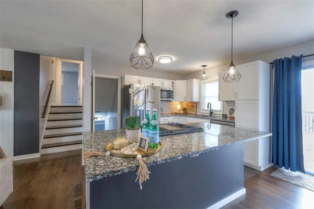 $375,000 | 9105 Reeder Drive, Overland Park, KS 66214