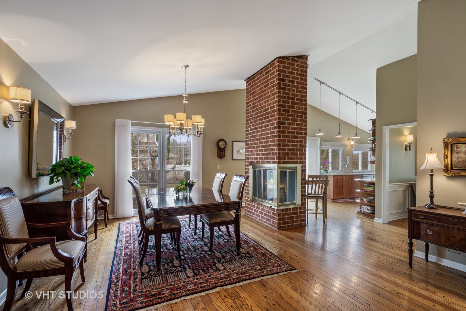 993 Marlborough Road Barrington, IL 60010 - Photo 5 of 21