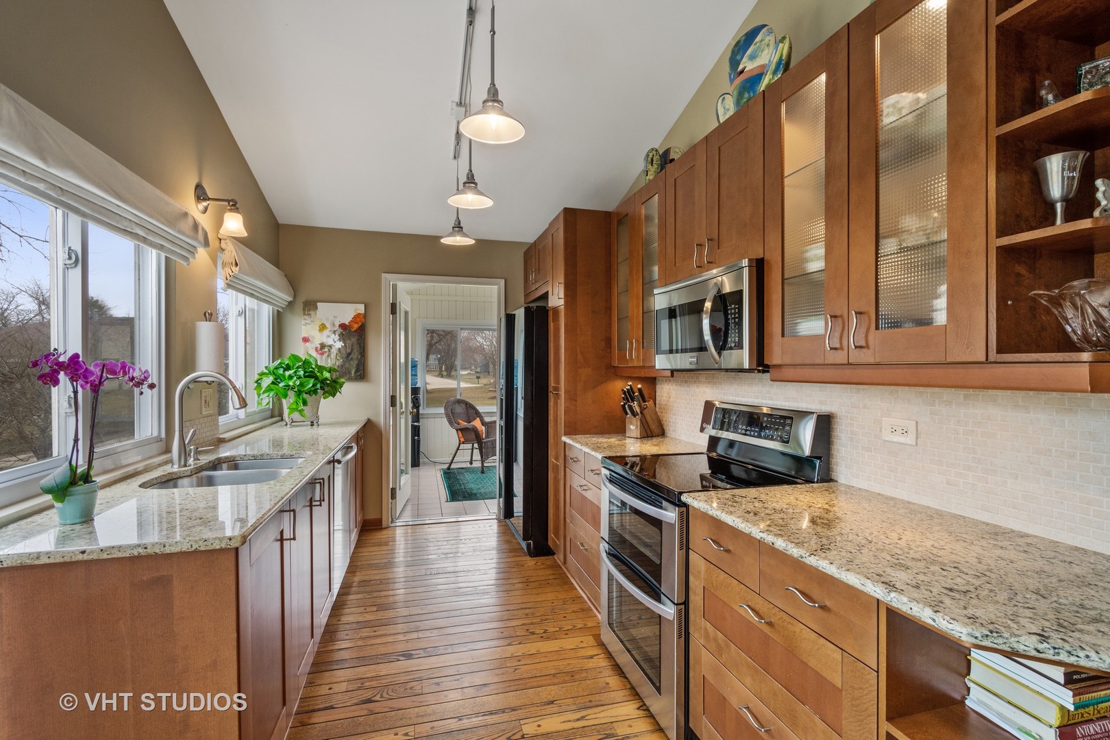 993 Marlborough Road Barrington, IL 60010 - Photo 6 of 21