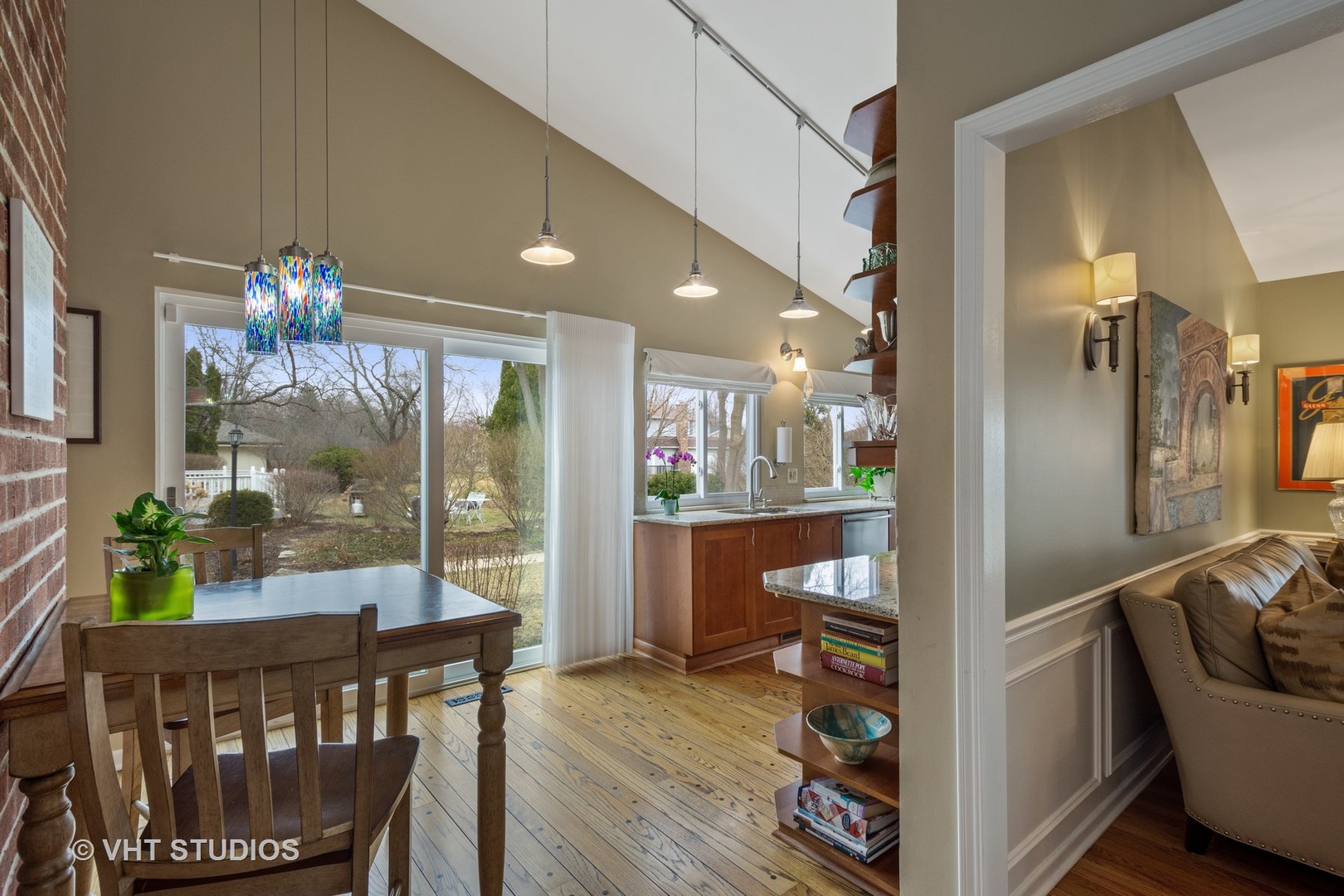 993 Marlborough Road Barrington, IL 60010 - Photo 8 of 21