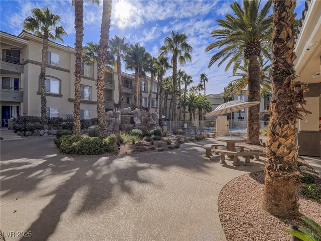 $197,500 | 7111 South Durango Drive, Unit 305, Las Vegas, NV 89113