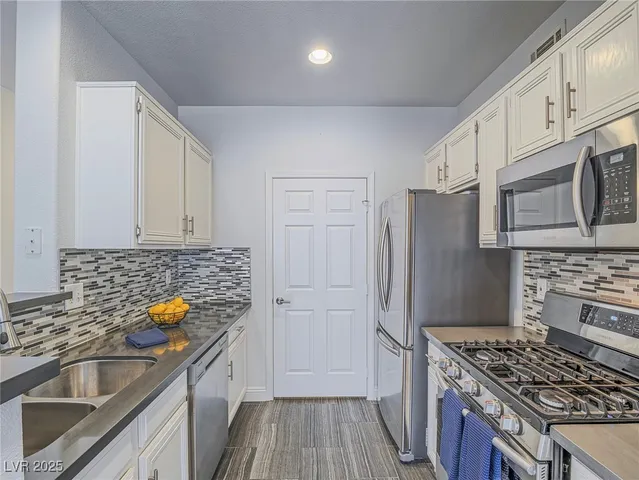 $197,500 | 7111 South Durango Drive, Unit 305, Las Vegas, NV 89113