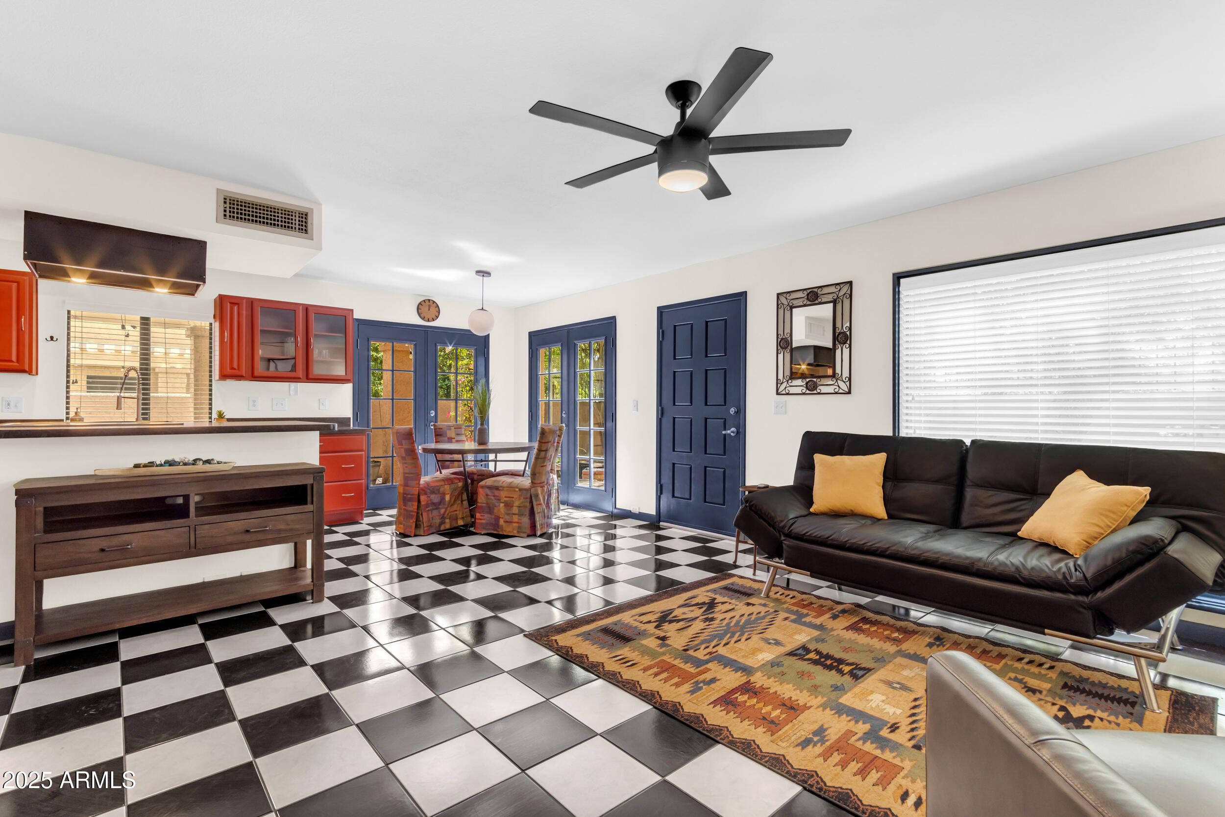1101 East North Lane, Unit 3 Phoenix, AZ 85020 - Photo 19 of 51 Open Concept Living Room