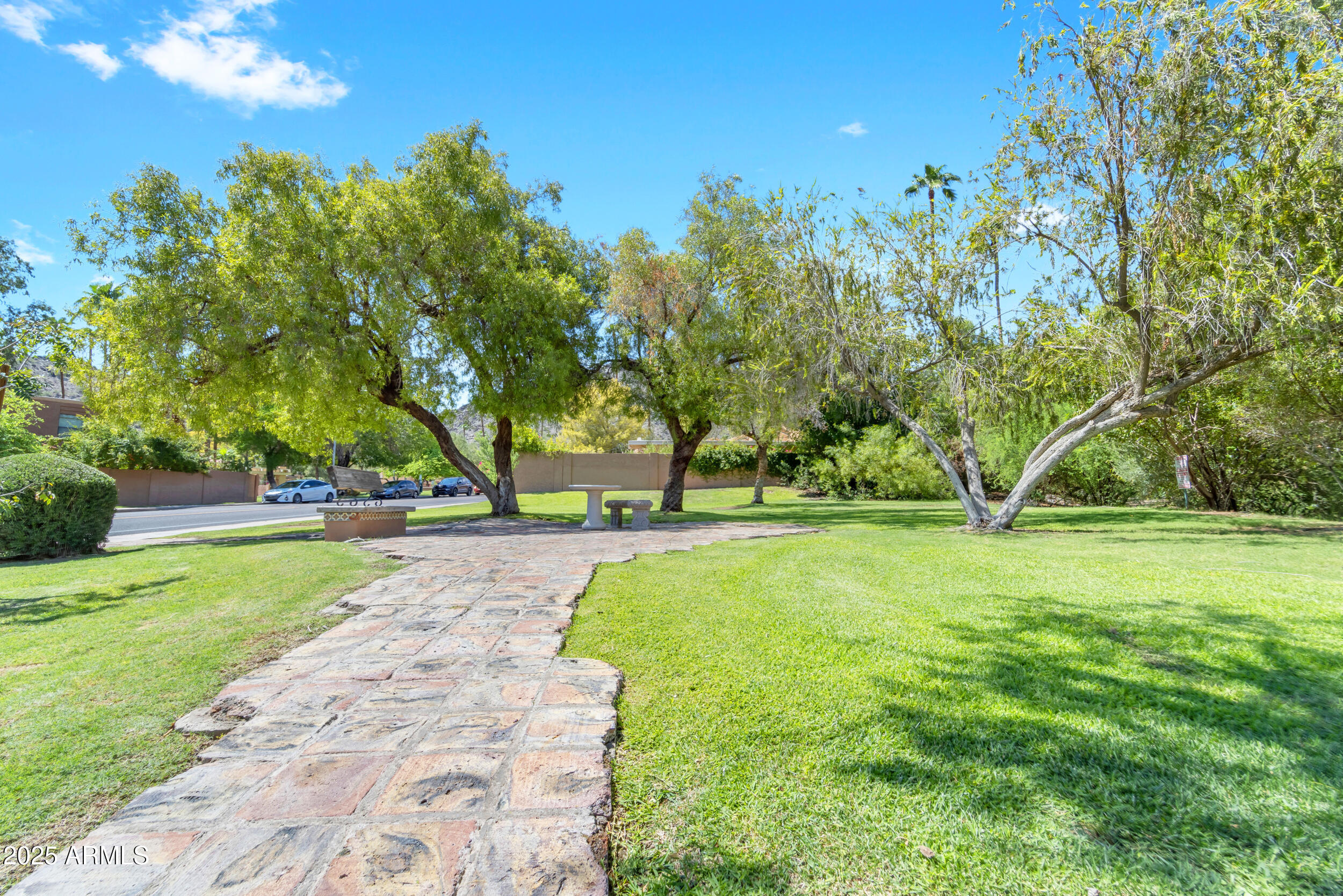 1101 East North Lane, Unit 3 Phoenix, AZ 85020 - Photo 41 of 51 Peaceful Park Setting