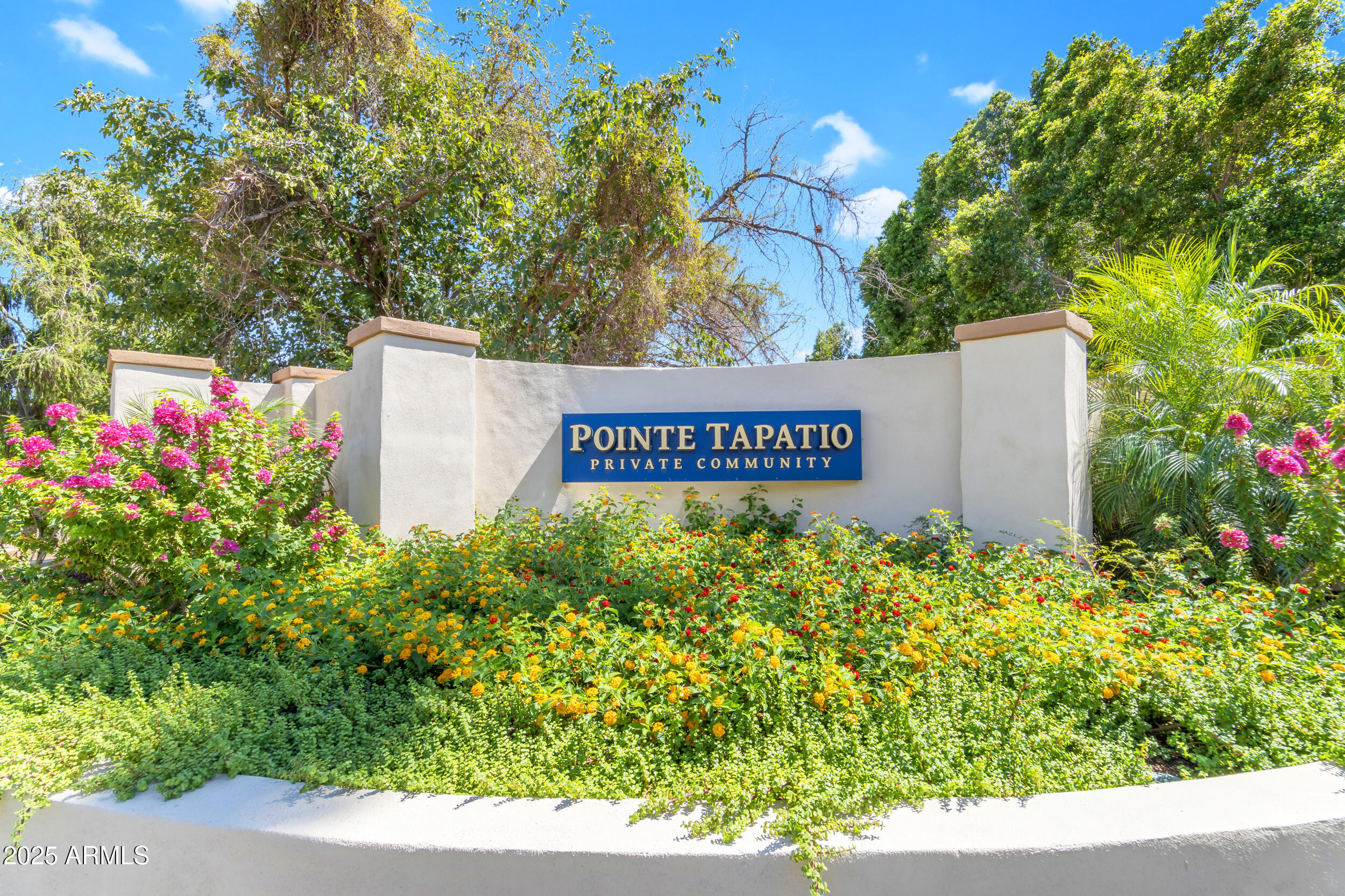 1101 East North Lane, Unit 3 Phoenix, AZ 85020 - Photo 45 of 51 Pointe Tapatio Entrance