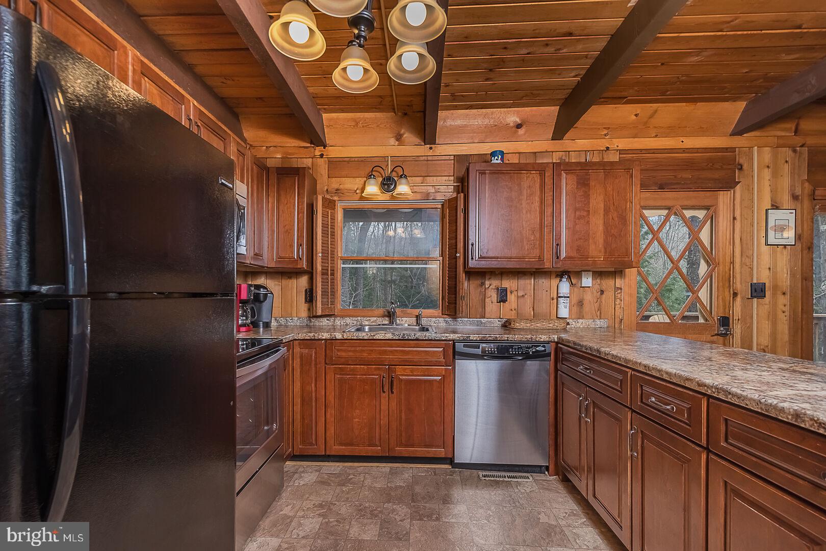 1544 Stockslager Road Oakland, MD 21550 - Photo 6 of 40