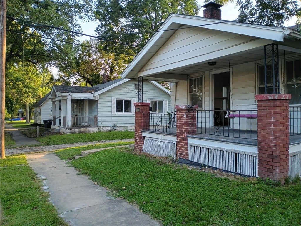 138 South 18th Street Decatur, IL 62521 - Photo 8 of 30 Gallery Image 8