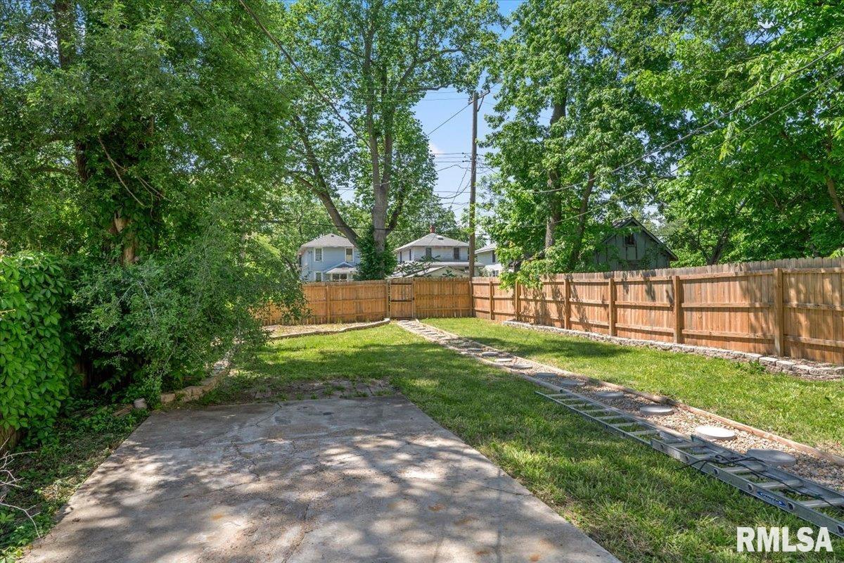 2509 South 10th Street Springfield, IL 62703 - Photo 18 of 20