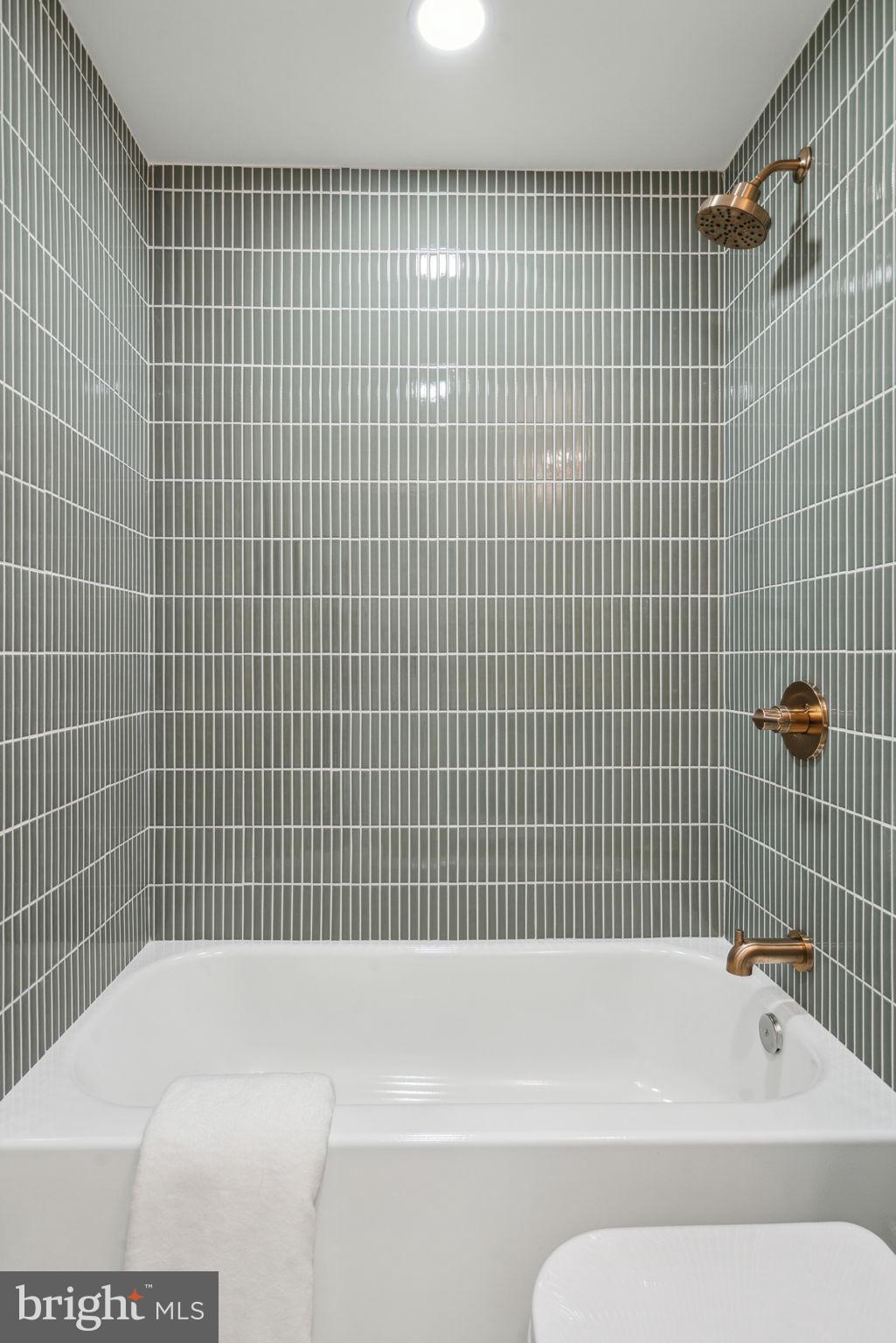 826 Tasker Street Philadelphia, PA 19148 - Photo 36 of 45 Gallery Image 36