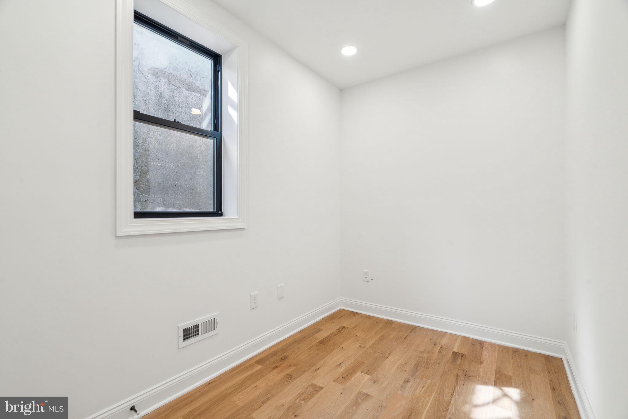 826 Tasker Street Philadelphia, PA 19148 - Photo 39 of 45 Gallery Image 39