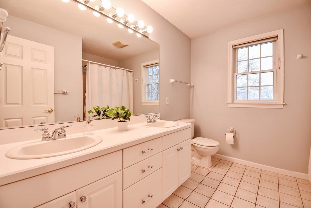 18 Breakneck Hill Road Hopkinton, MA 01748 - Photo 34 of 41 Gallery Image 34