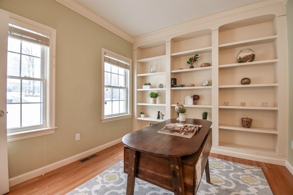 18 Breakneck Hill Road Hopkinton, MA 01748 - Photo 9 of 41 Gallery Image 9