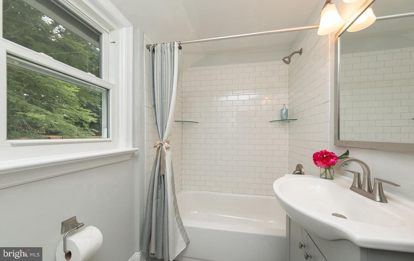 1211 Providence Road Springfield, PA 19064 - Photo 17 of 23 Bath
