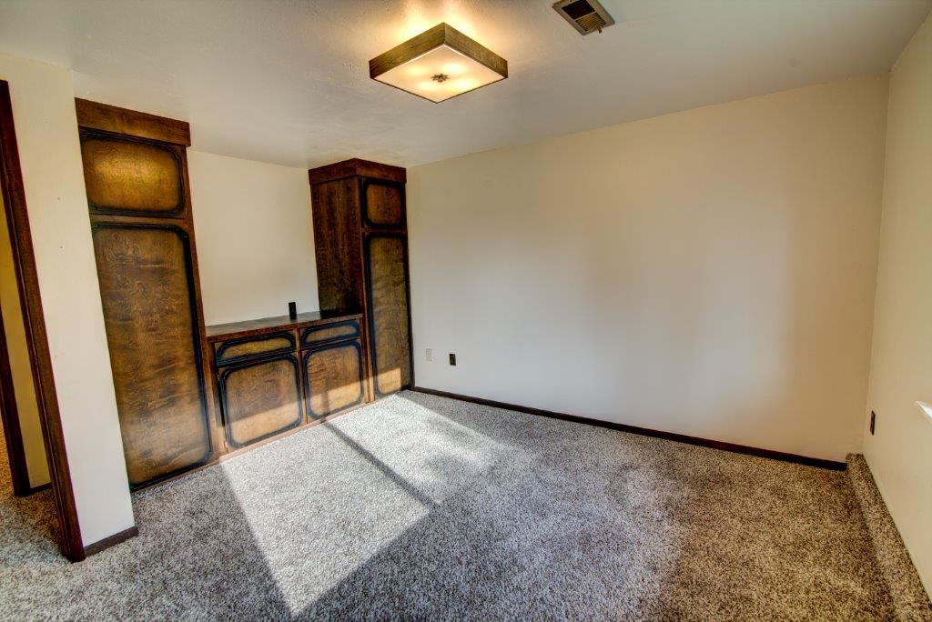 2703 East Golden Road Spokane, WA 99208 - Photo 17 of 20