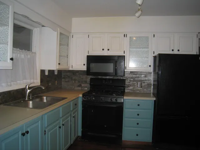 $199,900 | 245 Bona Vista Drive Northwest, Unit 20, Grand Rapids, MI 49504