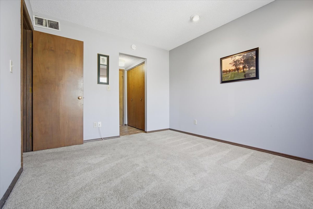 2 Sun Pointe Court, Unit 2A Bloomington, IL 61704 - Photo 15 of 27