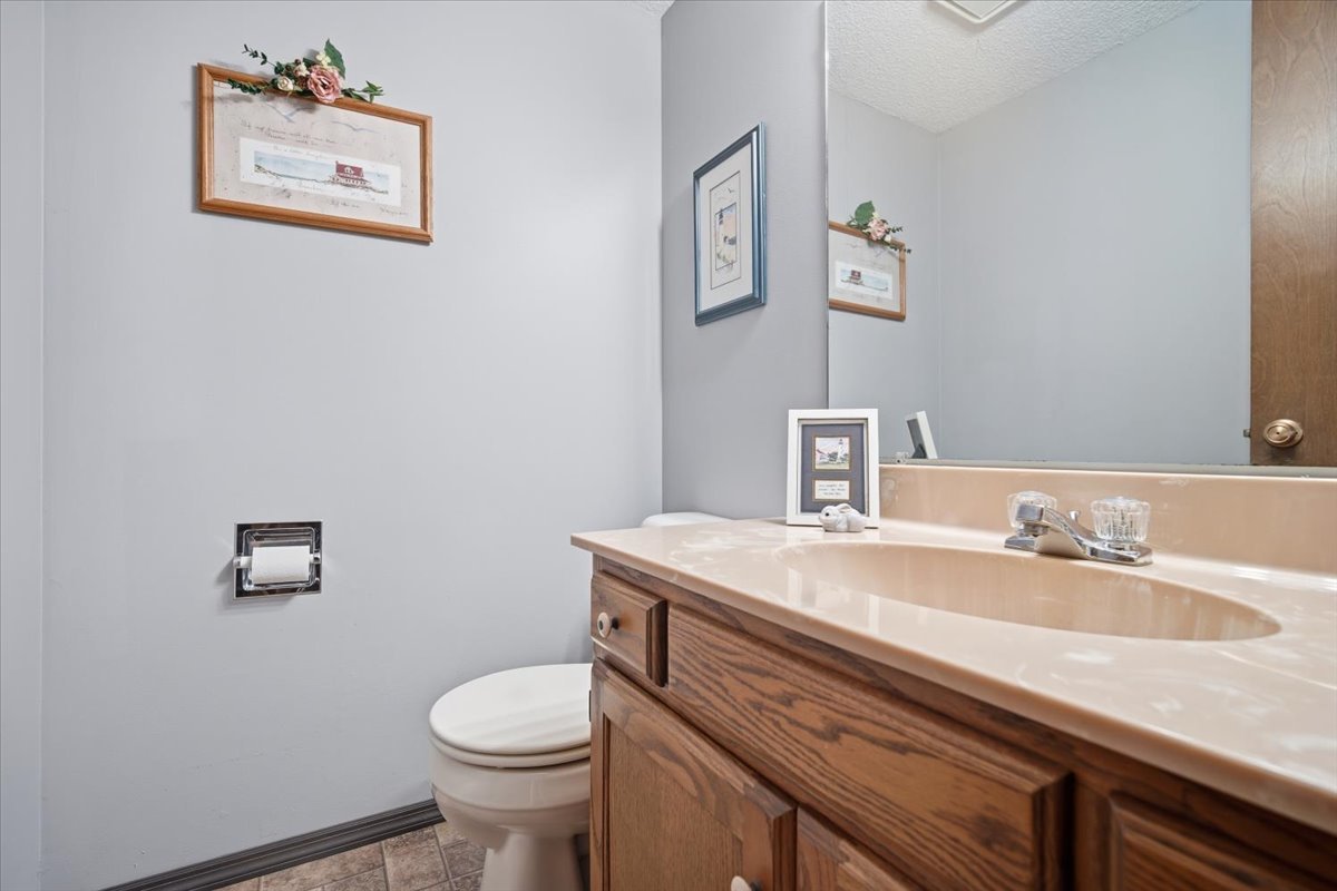 2 Sun Pointe Court, Unit 2A Bloomington, IL 61704 - Photo 16 of 27