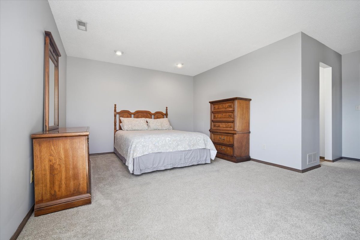 2 Sun Pointe Court, Unit 2A Bloomington, IL 61704 - Photo 21 of 27