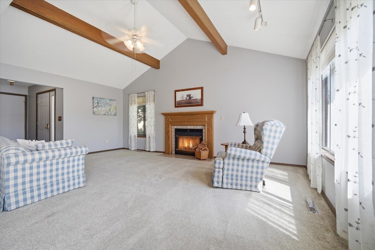 2 Sun Pointe Court, Unit 2A Bloomington, IL 61704 - Photo 8 of 27