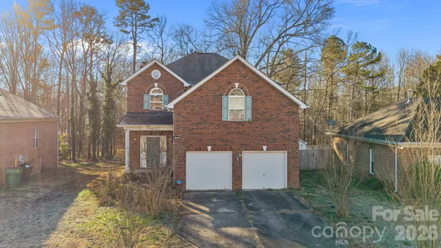 $370,000 | 7132 Brighton Brook Drive, Charlotte, NC 28212