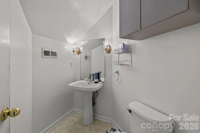 $370,000 | 7132 Brighton Brook Drive, Charlotte, NC 28212