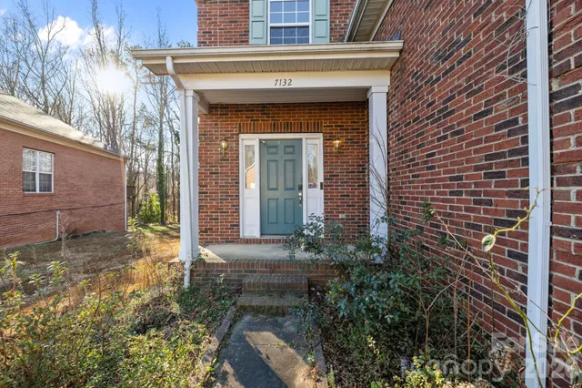 $370,000 | 7132 Brighton Brook Drive, Charlotte, NC 28212