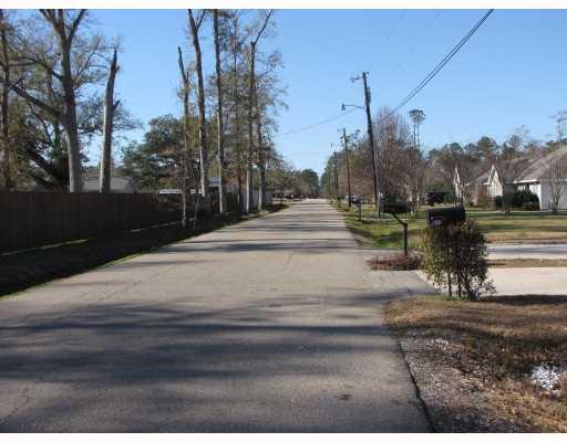 617 Labarre Street Mandeville, LA 70448 - Photo 11 of 12 Gallery Image 11