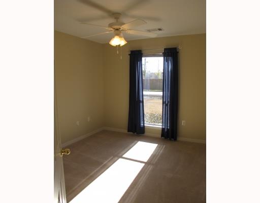617 Labarre Street Mandeville, LA 70448 - Photo 6 of 12 Gallery Image 6
