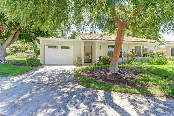 $719,000 | 3254 San Amadeo, Unit A, Laguna Woods, CA 92637