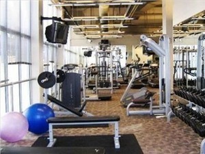655 West Irving Park Road, Unit 2508 Chicago, IL 60613 - Photo 18 of 20 a room with gym equipment
