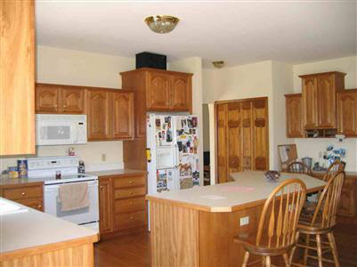 2260 East Hibbard Road Owosso, MI 48867 - Photo 3 of 8 20281390-2.JPG