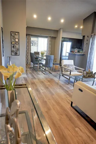 $2,600 | 7610 Westwood Drive, Unit 128, Tamarac, FL 33321