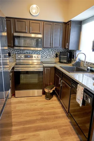 $2,600 | 7610 Westwood Drive, Unit 128, Tamarac, FL 33321