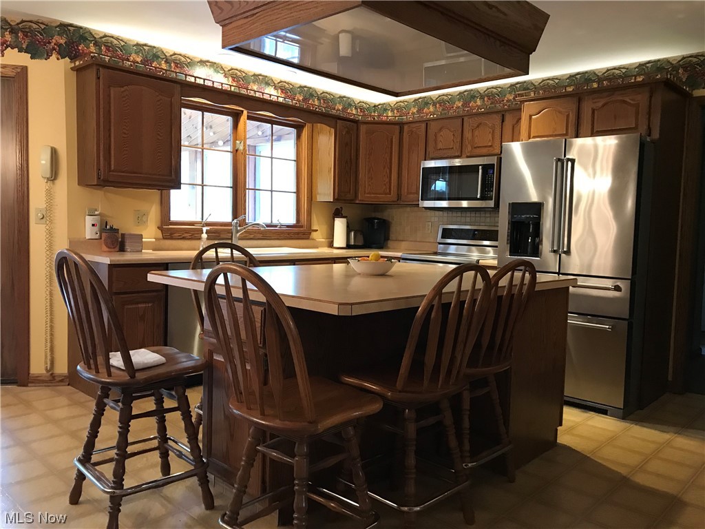 3575 Easy Street Canfield, OH 44406 - Photo 12 of 26 Kitchen Island