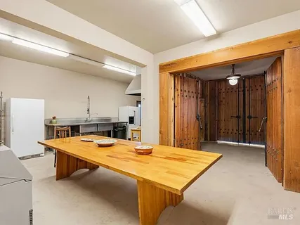 $9,200,000 | 73001 Covelo Road, Covelo, CA 95428