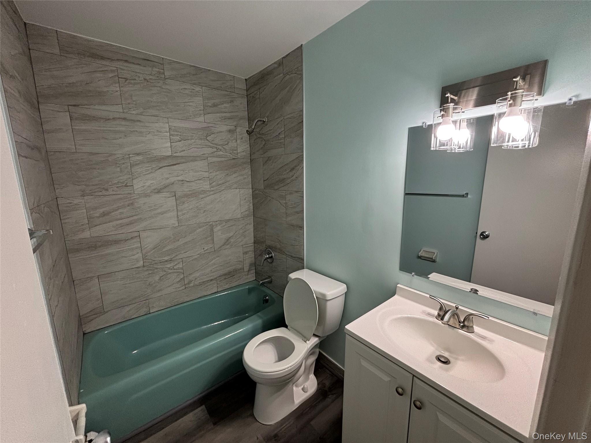 1 Colonial Road, Unit 127 Beacon, NY 12508 - Photo 5 of 10