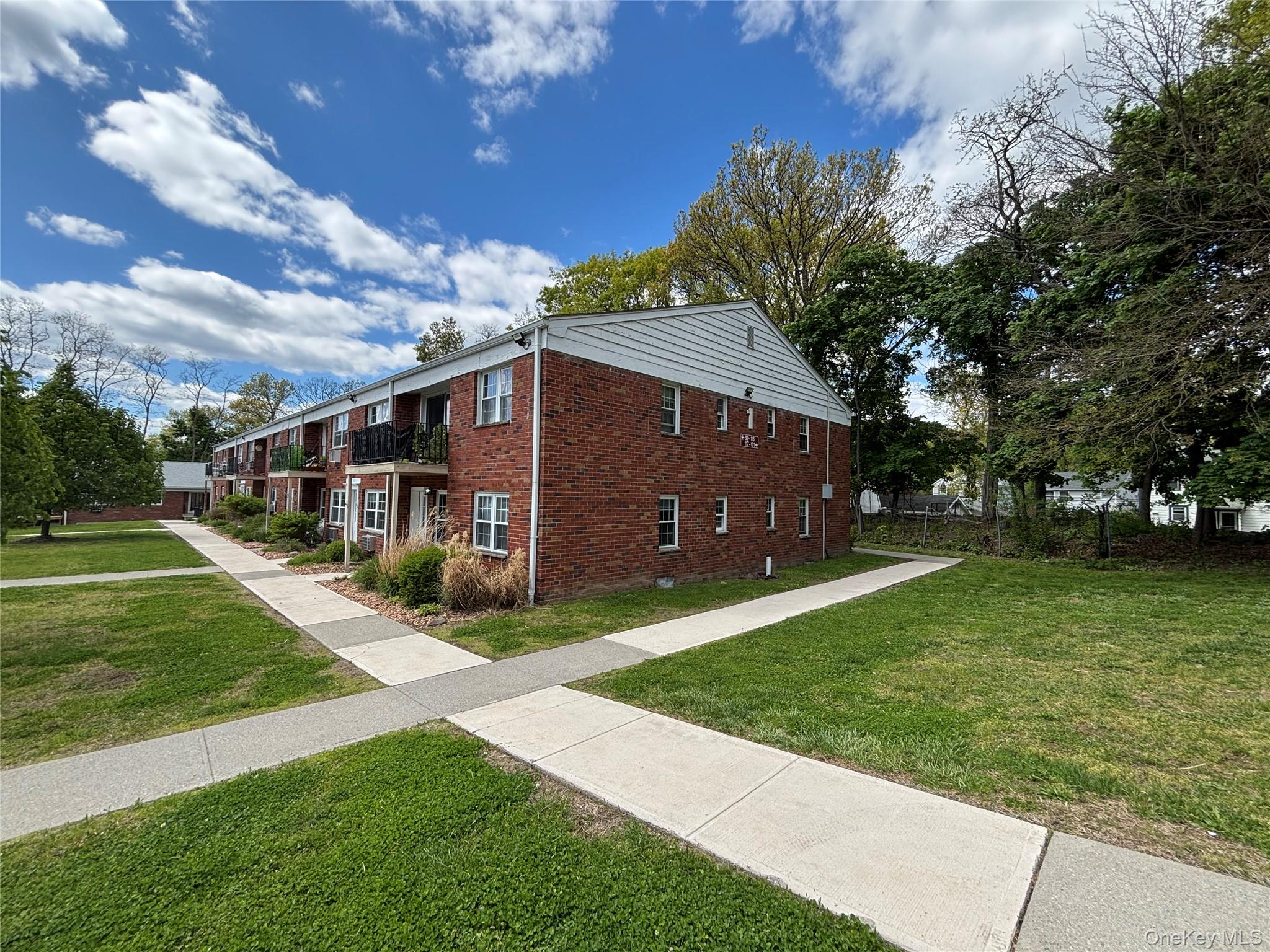 1 Colonial Road, Unit 127 Beacon, NY 12508 - Photo 9 of 10