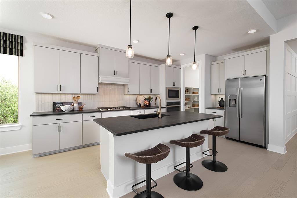 1721 Nesting Robin Lane Krum, TX 76249 - Photo 21 of 33 Kitchen