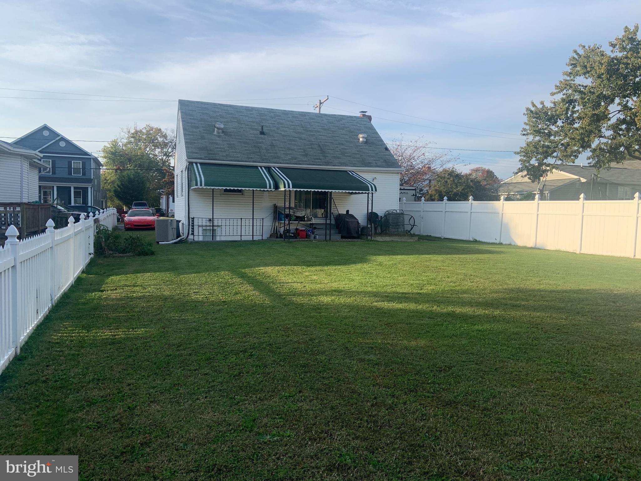 127 Roland Road Pasadena, MD 21122 - Photo 5 of 40 Gallery Image 5
