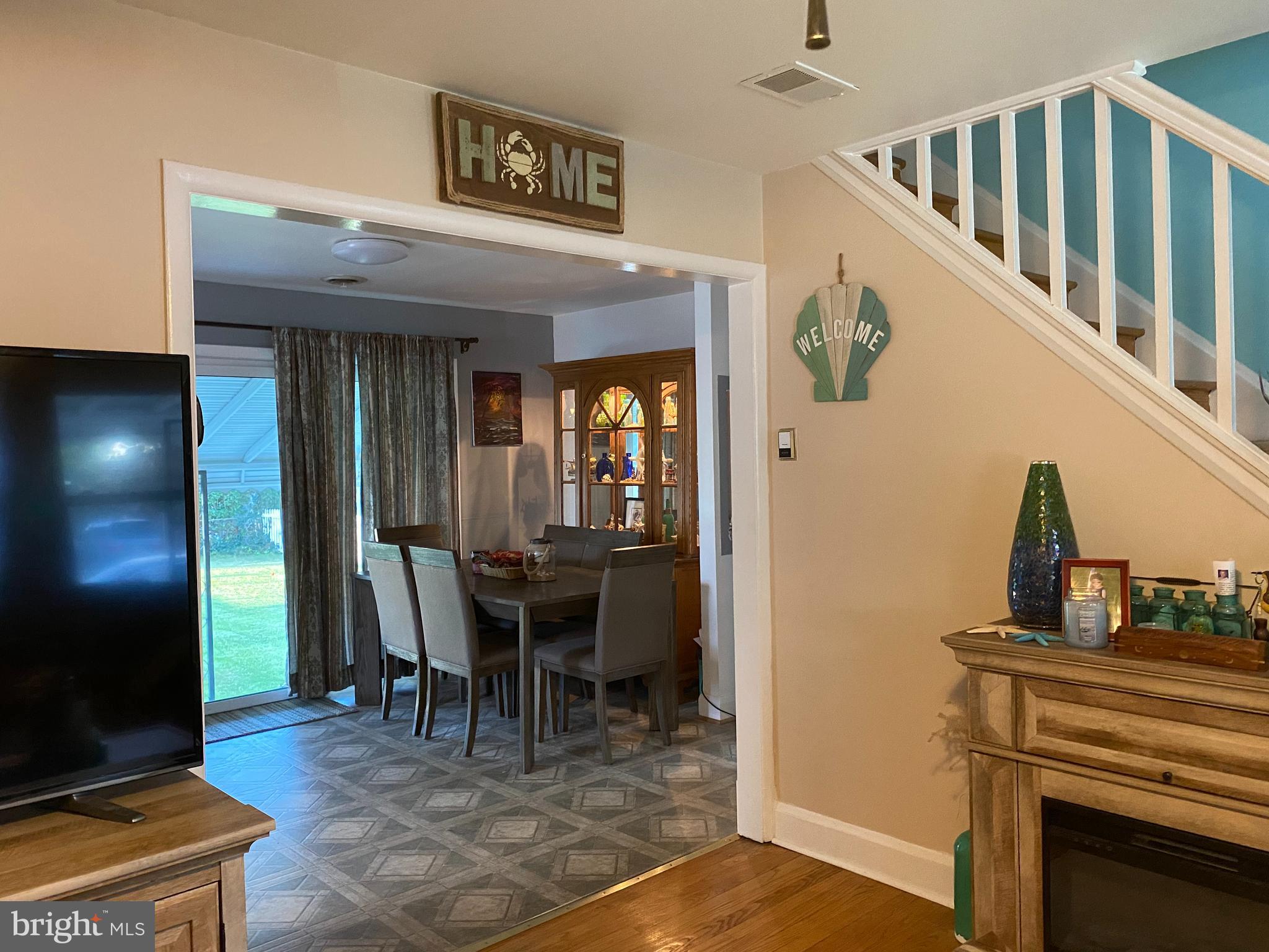 127 Roland Road Pasadena, MD 21122 - Photo 10 of 40 Gallery Image 10