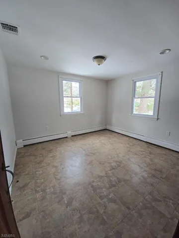 $3,400 | 42 Madison Street, Pequannock, NJ 07440