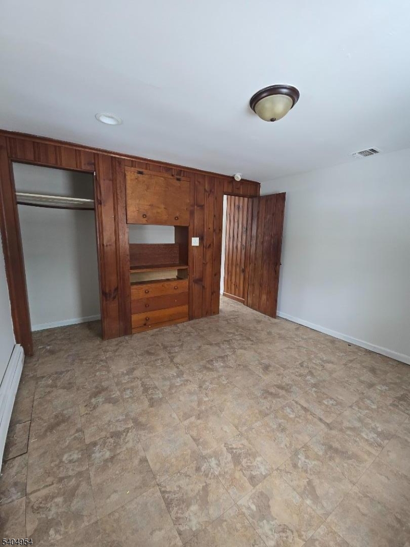 42 Madison Street Pequannock, NJ 07440 - Photo 8 of 16