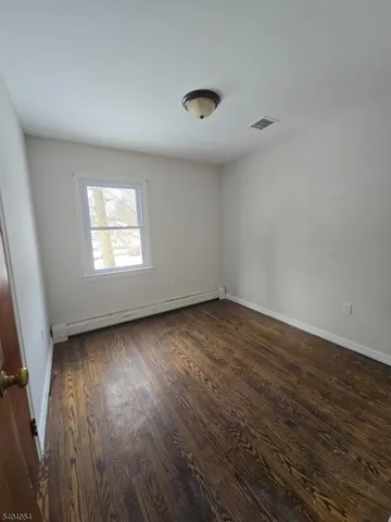 $3,400 | 42 Madison Street, Pequannock, NJ 07440