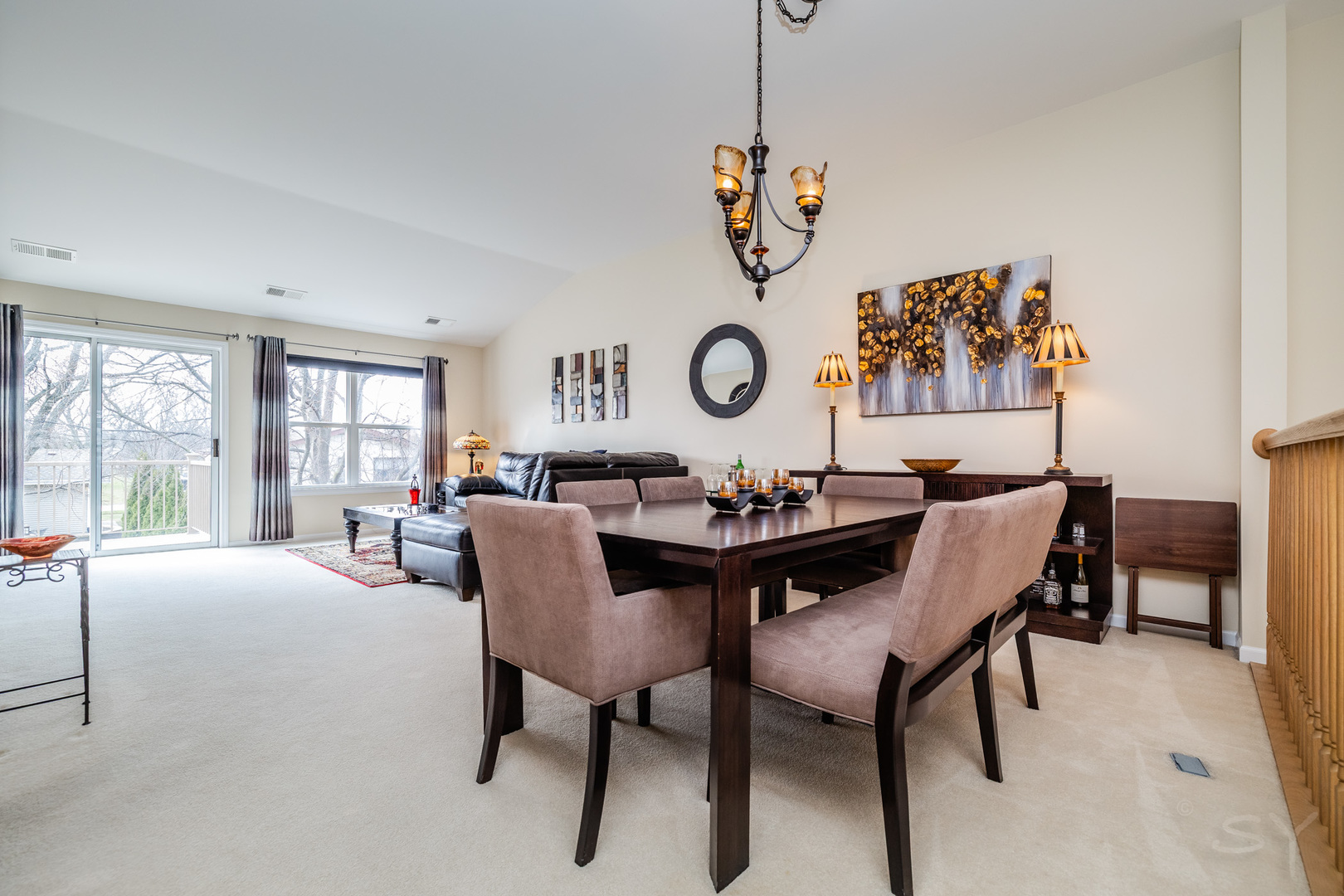 274 Wildspring Court Itasca, IL 60143 - Photo 7 of 42 a view of a dining room and a livingroom
