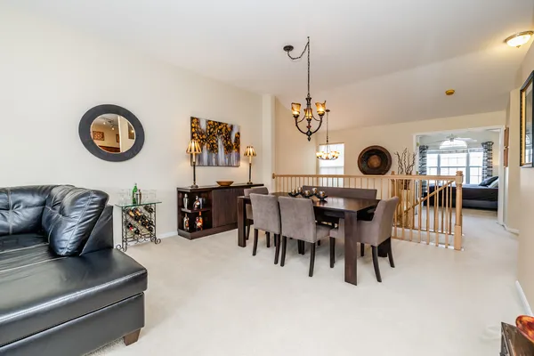 $350,000 | 274 Wildspring Court, Itasca, IL 60143